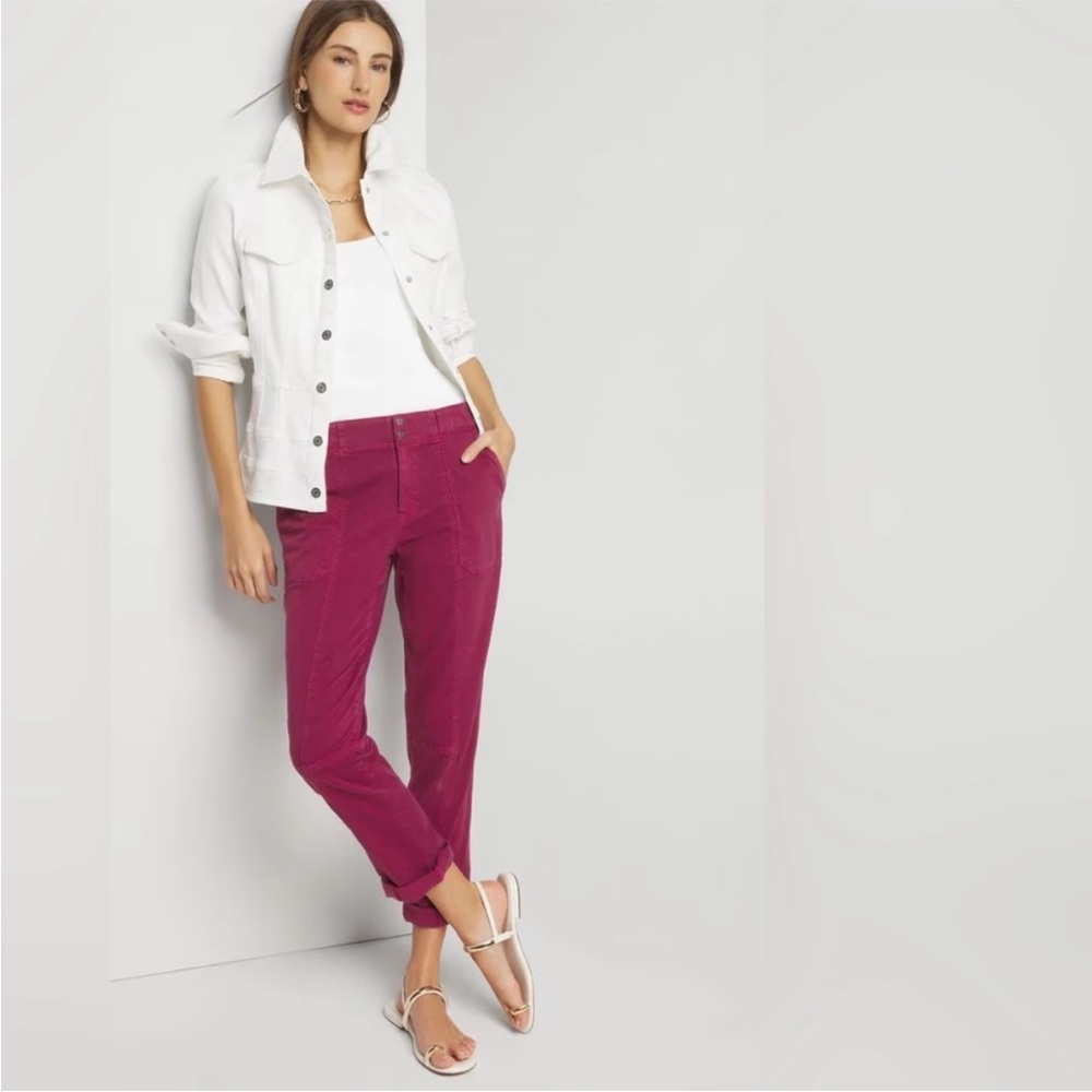 White House Black Market Mid-Rise Pret-A-Pedi Straight Crop Pants